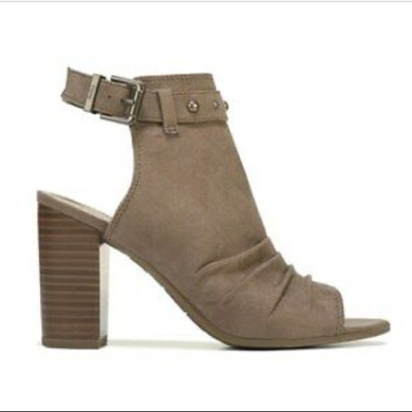 Circus by Sam Edelman Emmy Heel Bootie - Picture 3 of 3